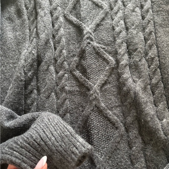 Gray Cable Knit Women's Sweater - Picture 3 of 3